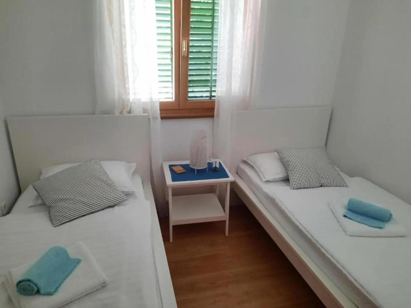 Apartments Kike - 60 Meters From The Beach Petrčane