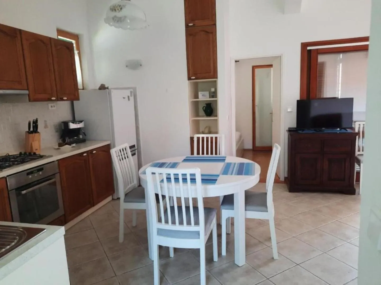 Apartments Kike - 60 Meters From The Beach Petrčane