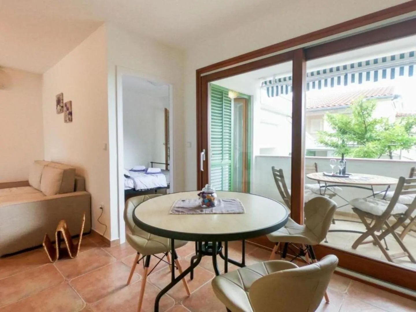 Apartments Kike - 60 Meters From The Beach Petrčane 0*,  Croatie