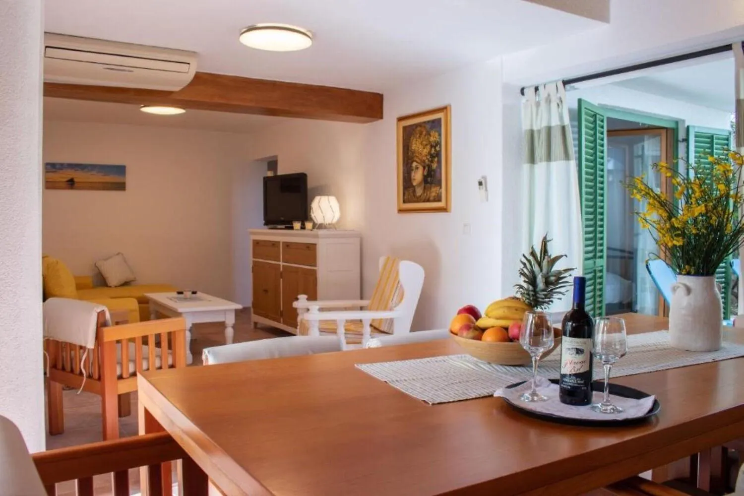 Apartments Kike - 60 Meters From The Beach Petrčane