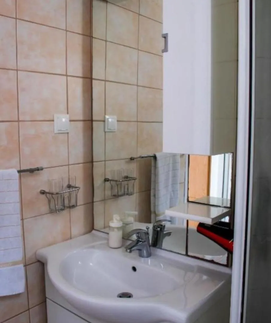 Apartments Kike - 60 Meters From The Beach Petrčane