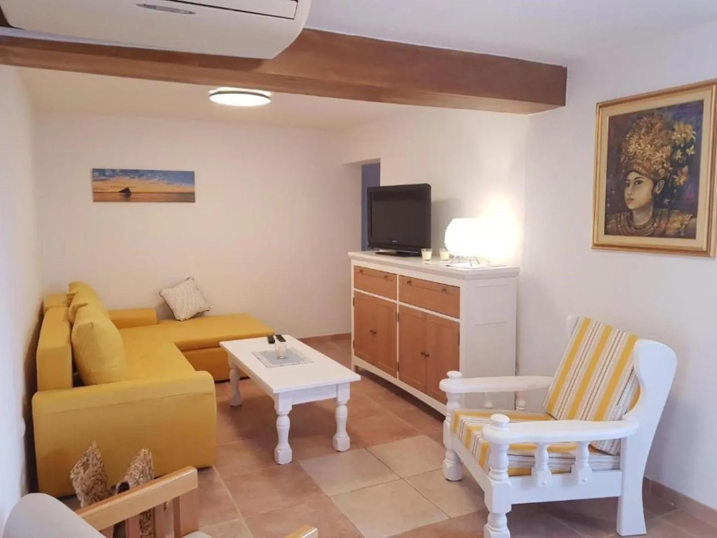 Apartments Kike - 60 Meters From The Beach Petrčane